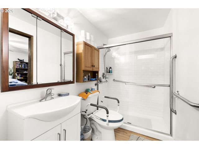 6364 Sw 192ND Ave, Beaverton, OR 97078