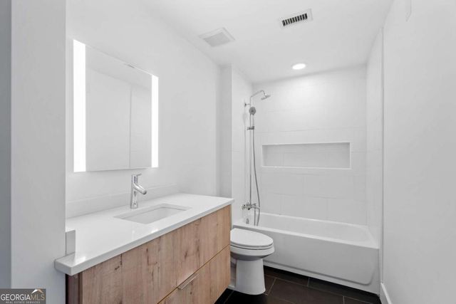 346 Peters Street SW 108, Atlanta, GA 30313