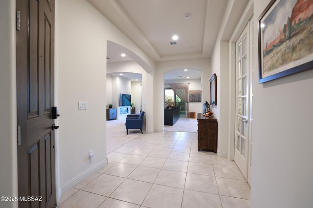 2567 W Plateau Ridge Drive, Oro Valley, AZ 85742