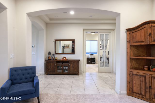 2567 W Plateau Ridge Drive, Oro Valley, AZ 85742