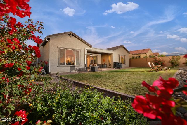 2567 W Plateau Ridge Drive, Oro Valley, AZ 85742