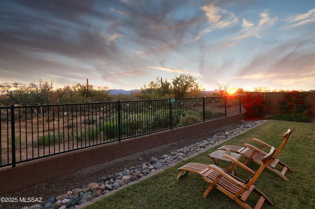 2567 W Plateau Ridge Drive, Oro Valley, AZ 85742