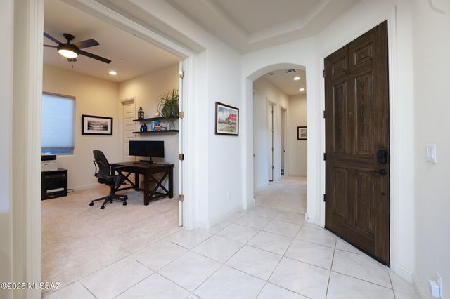 2567 W Plateau Ridge Drive, Oro Valley, AZ 85742