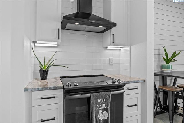 246614 E Hover Rd, Kennewick, WA 99337