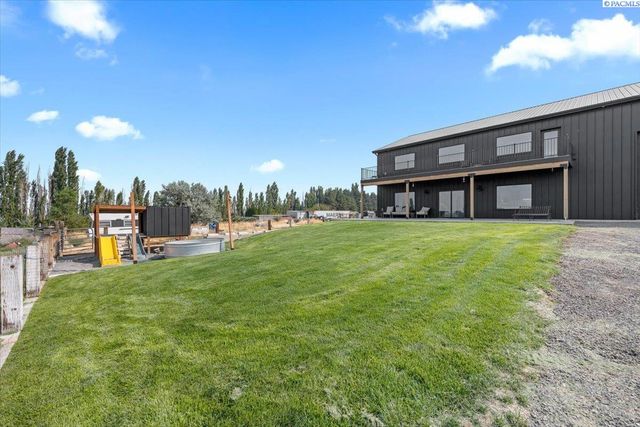 246614 E Hover Rd, Kennewick, WA 99337