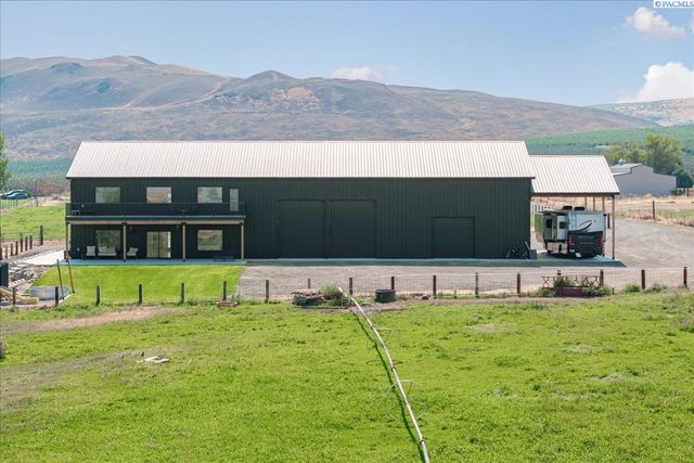 246614 E Hover Rd, Kennewick, WA 99337