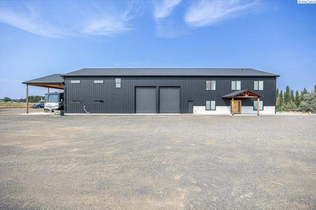246614 E Hover Rd, Kennewick, WA 99337