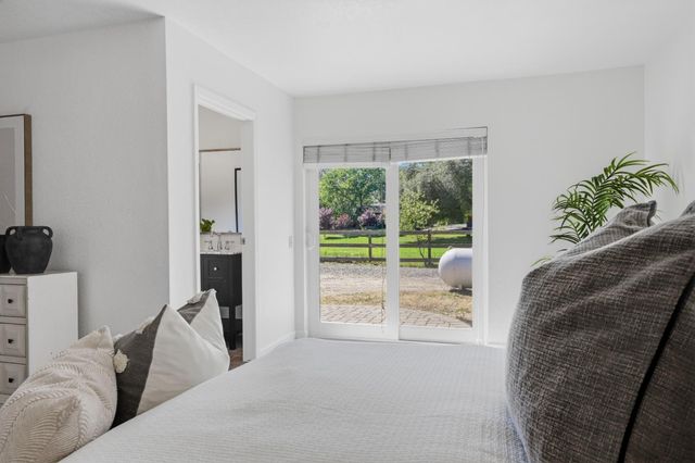 7585 Gold Dr, Loomis, CA 95650