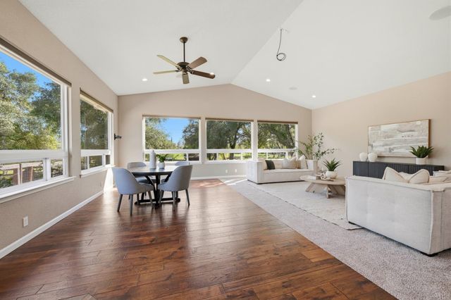 7585 Gold Dr, Loomis, CA 95650