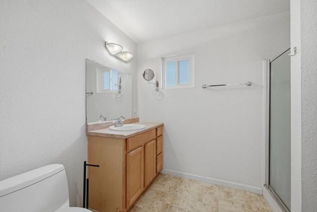 7585 Gold Dr, Loomis, CA 95650