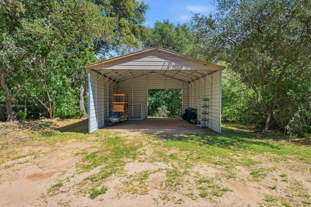 7585 Gold Dr, Loomis, CA 95650