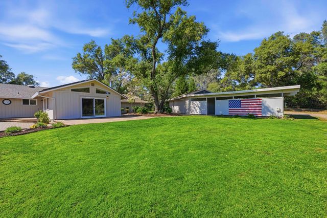 7585 Gold Dr, Loomis, CA 95650