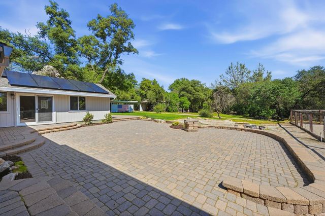 7585 Gold Dr, Loomis, CA 95650