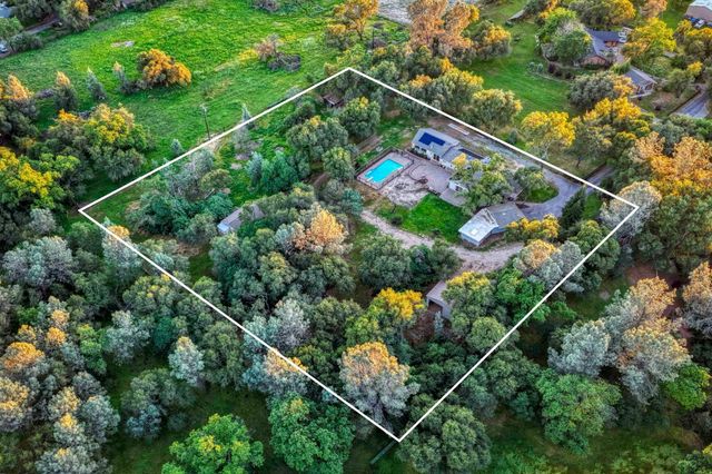 7585 Gold Dr, Loomis, CA 95650