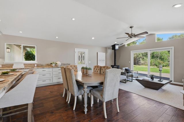 7585 Gold Dr, Loomis, CA 95650