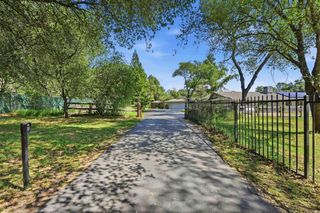 7585 Gold Dr, Loomis, CA 95650