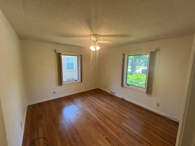 512 Handy Drive, Bay City, MI 48706