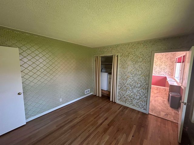 512 Handy Drive, Bay City, MI 48706