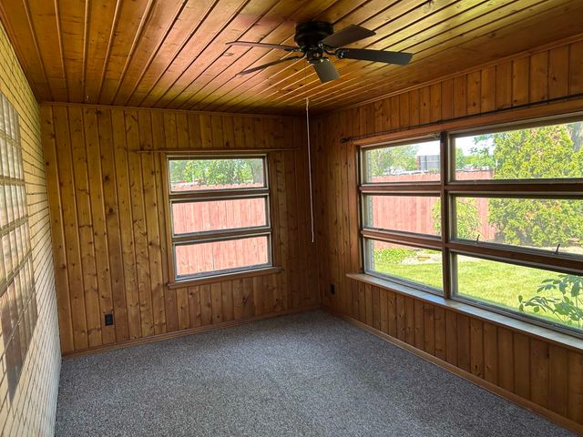 512 Handy Drive, Bay City, MI 48706