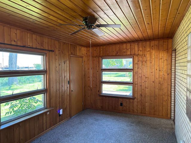 512 Handy Drive, Bay City, MI 48706