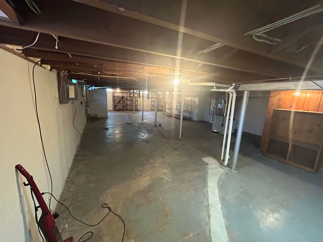 512 Handy Drive, Bay City, MI 48706