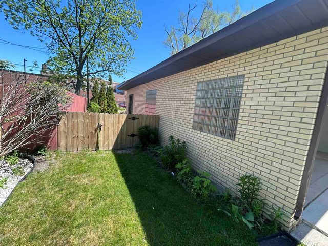 512 Handy Drive, Bay City, MI 48706