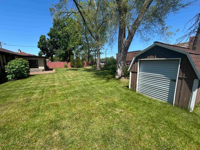 512 Handy Drive, Bay City, MI 48706