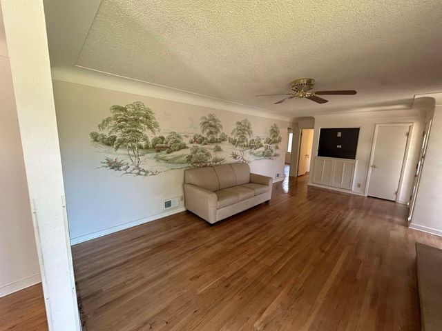 512 Handy Drive, Bay City, MI 48706