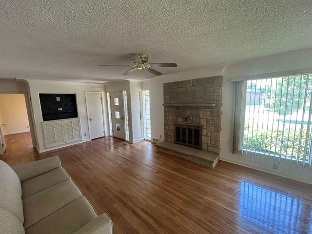 512 Handy Drive, Bay City, MI 48706