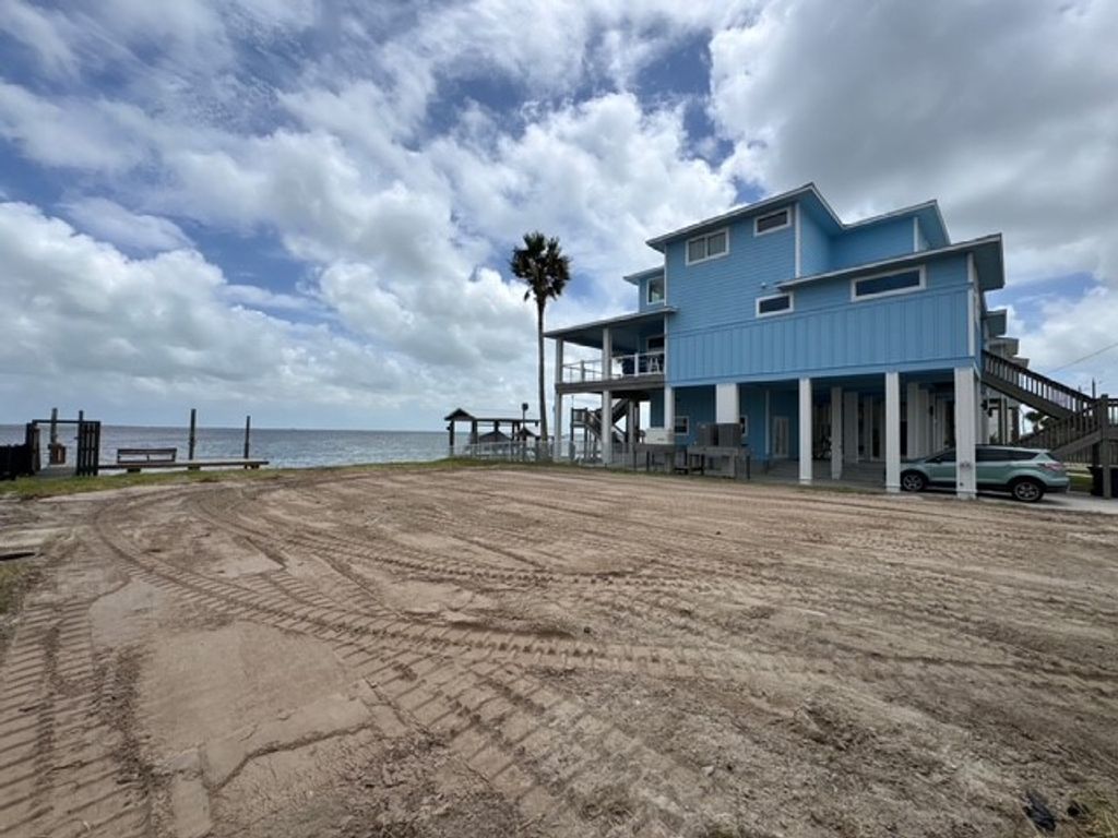 123 Ocean Dr, Rockport, TX 78382 — photo 3