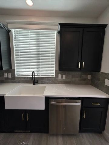 17261 Gothard 13, Huntington Beach, CA 92647