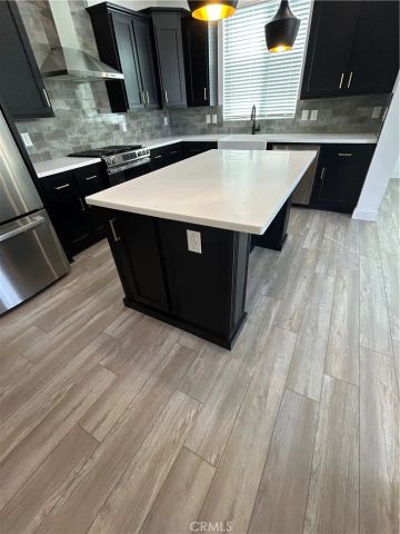 17261 Gothard 13, Huntington Beach, CA 92647