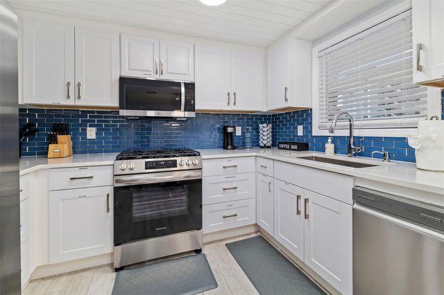 9022 MIDNIGHT PASS ROAD, Sarasota, FL 34242