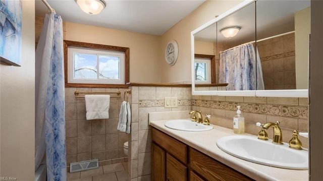 3965 Dorothy Drive, Zanesville, OH 43701