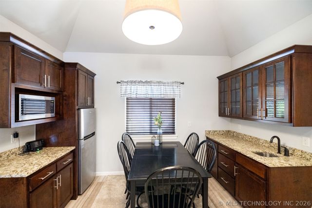 4404 S Orange Avenue, Broken Arrow, OK 74011