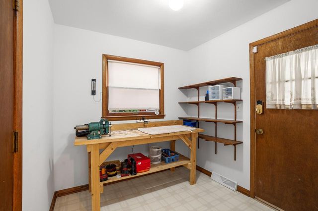 4133 Lexington AVENUE, Racine, WI 53404
