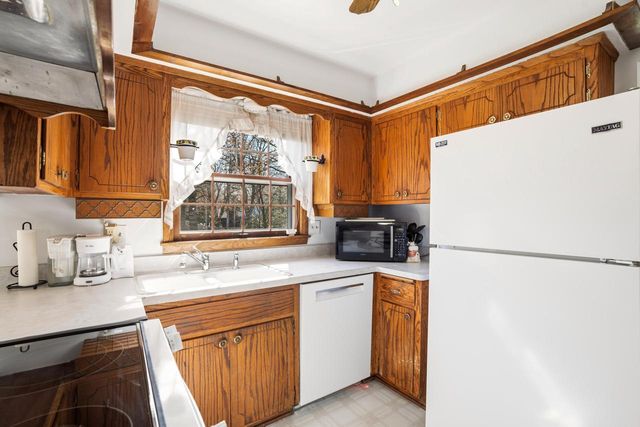 4133 Lexington AVENUE, Racine, WI 53404