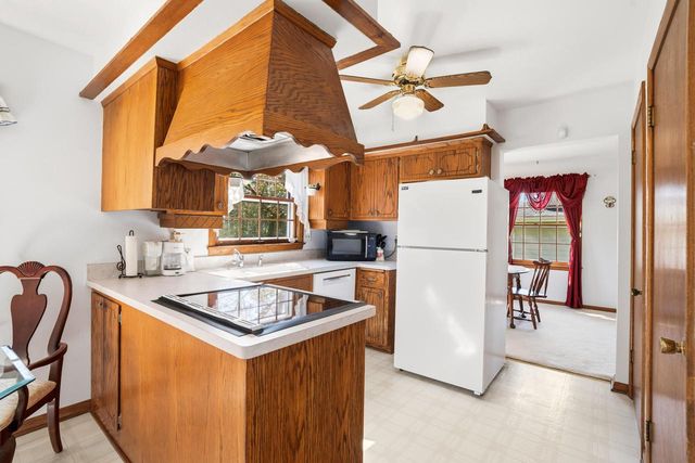 4133 Lexington AVENUE, Racine, WI 53404