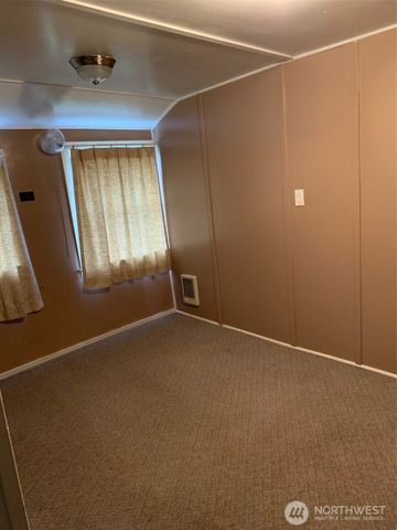 20375 NW Cedar Lane, Poulsbo, WA 98370