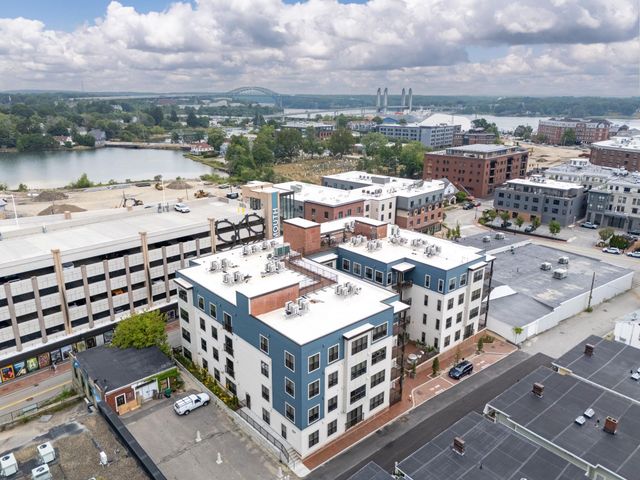 99 Foundry Place 206, Portsmouth, NH 03801