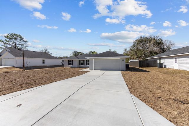 22 HEMLOCK CIRCLE PASS, Ocala, FL 34472