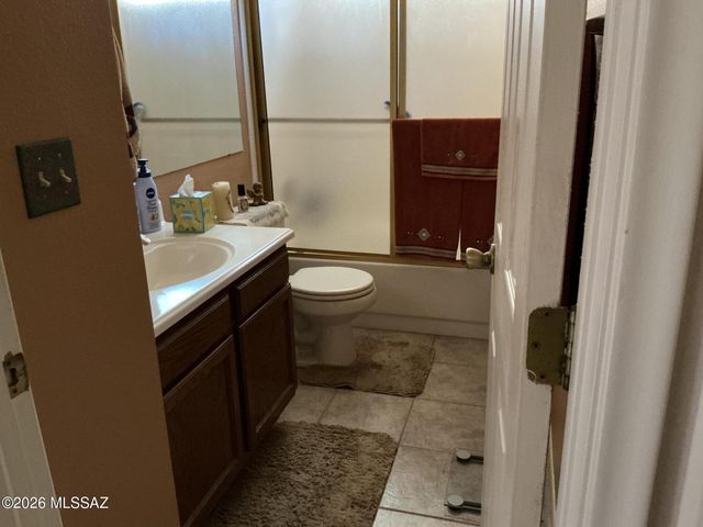 2700 W Camino De La Joya, Tucson, AZ 85742