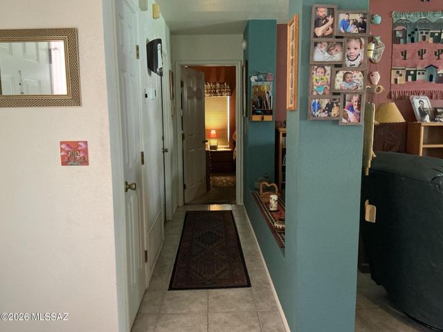 2700 W Camino De La Joya, Tucson, AZ 85742