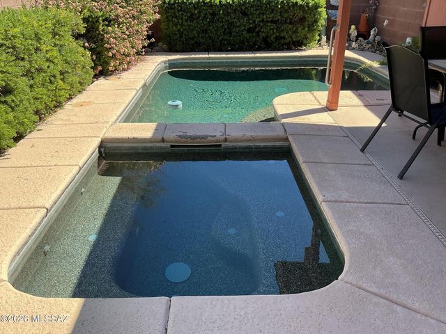 2700 W Camino De La Joya, Tucson, AZ 85742