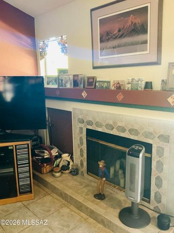 2700 W Camino De La Joya, Tucson, AZ 85742