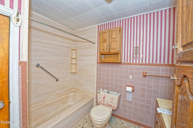 318 Chiswell Road, Schenectady, NY 12304