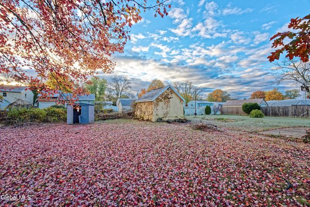 318 Chiswell Road, Schenectady, NY 12304