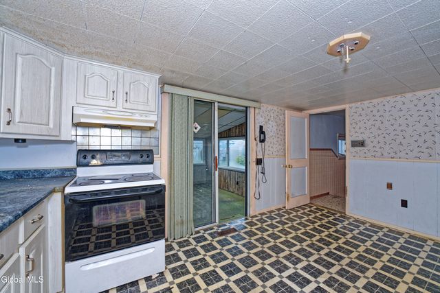 318 Chiswell Road, Schenectady, NY 12304