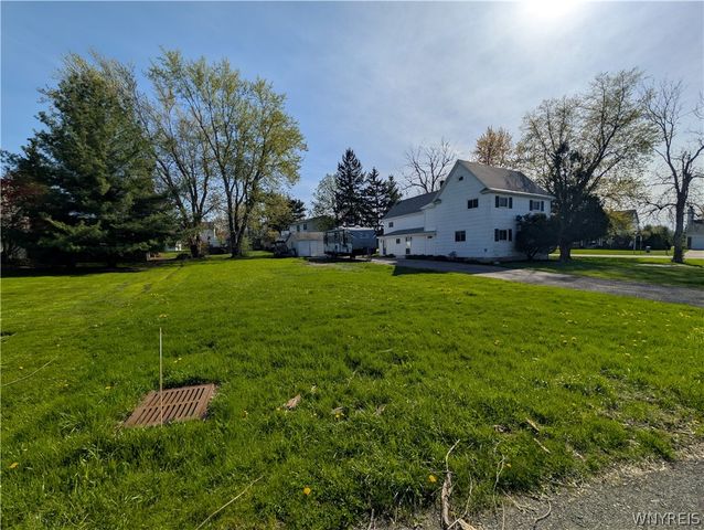 2793 Amsdell Road, Hamburg, NY 14075