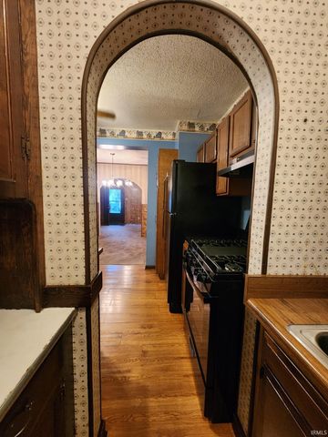 409 S New York Avenue, Evansville, IN 47714